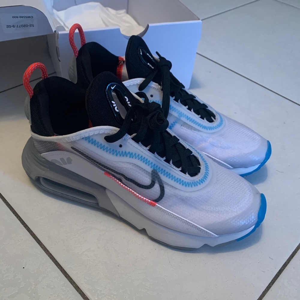 Nike air max 2090, women’s 7.5,